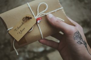 Regali per un appassionato di viaggi avventurosi idee originali e sorprendenti